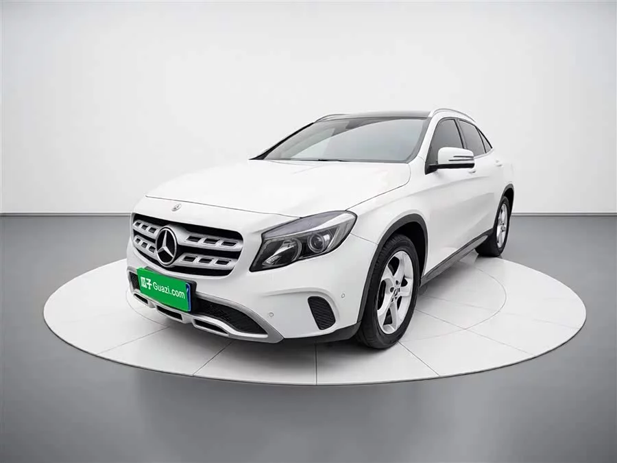 Mercedes Benz GLA