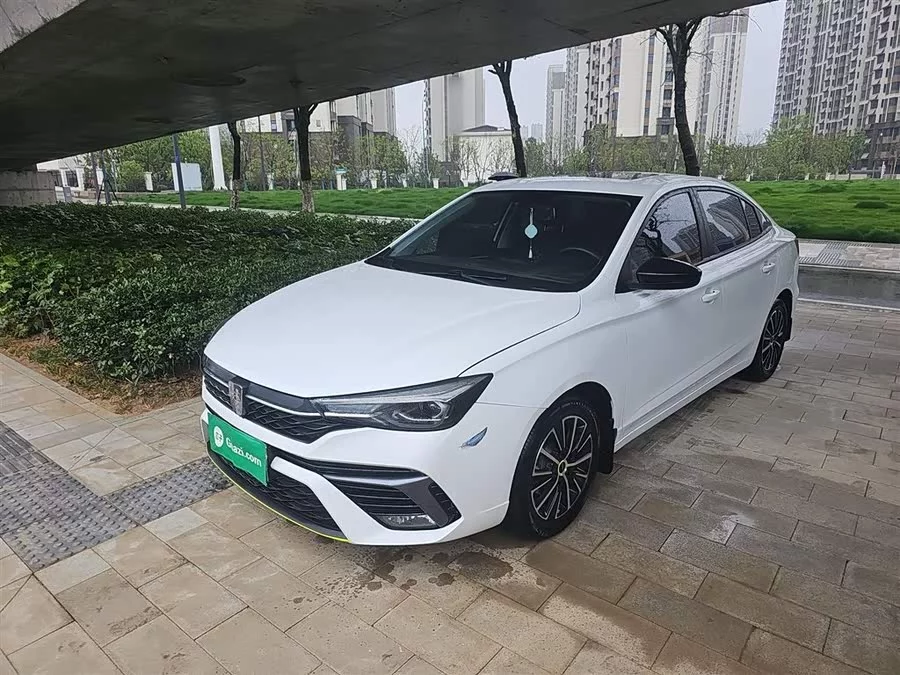 Roewe i5