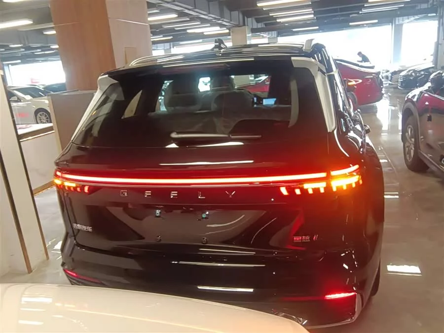 Geely Xingyue L