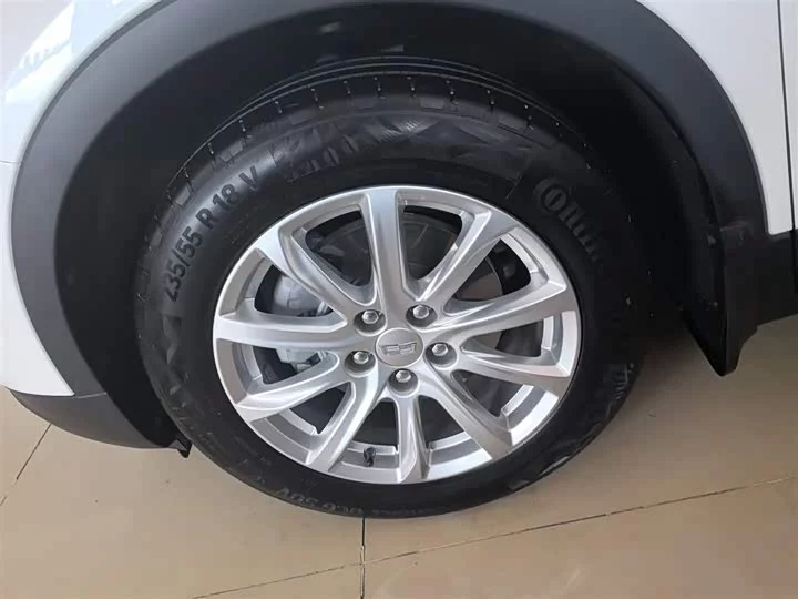 Cadillac XT4
