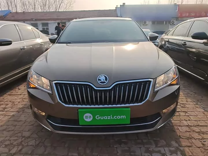 Skoda SuperB
