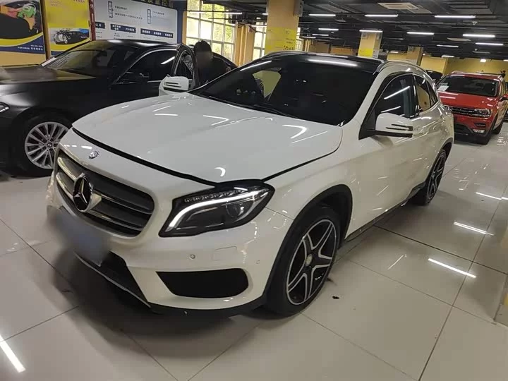 Mercedes-Benz GLA