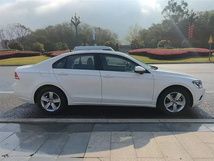Volkswagen Lingdu