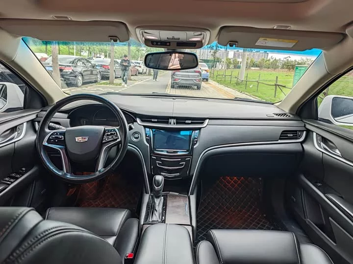 Cadillac XTS