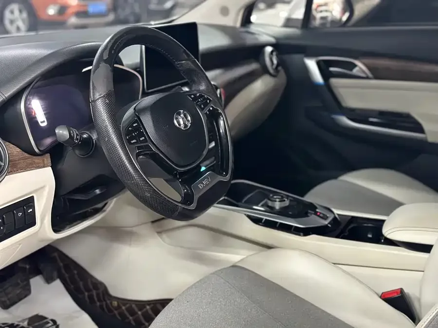 BAIC Beijing EU5