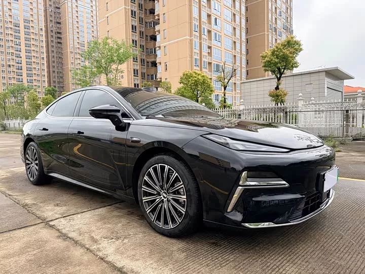 Geely Galaxy Star 8