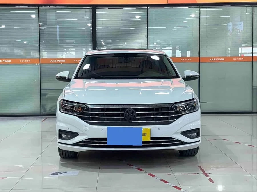 Volkswagen Sagitar