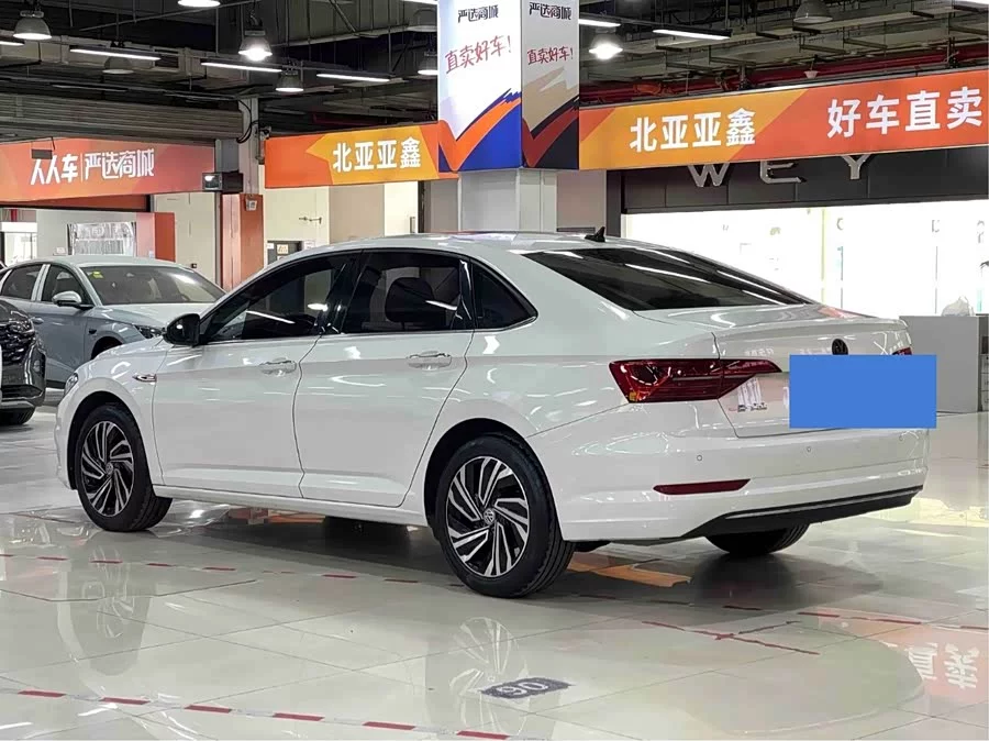Volkswagen Sagitar