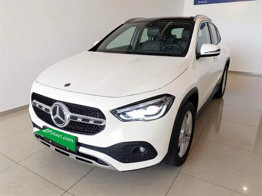 Mercedes Benz GLA