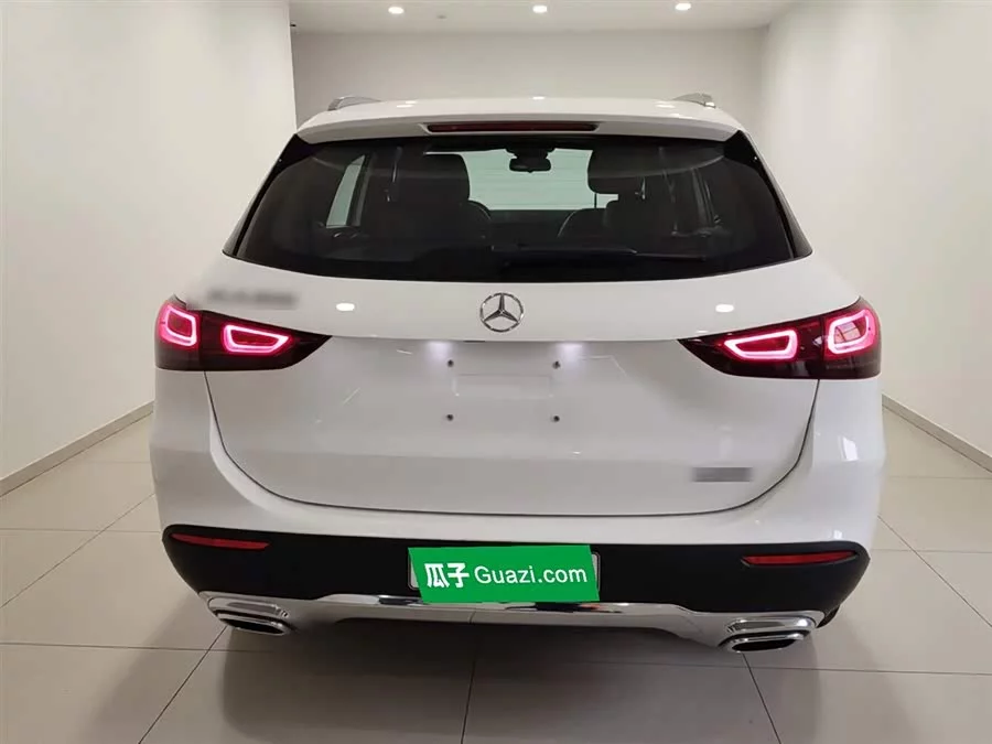 Mercedes Benz GLA