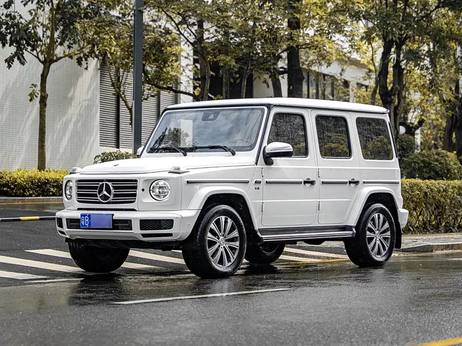Mercedes Benz G-rated