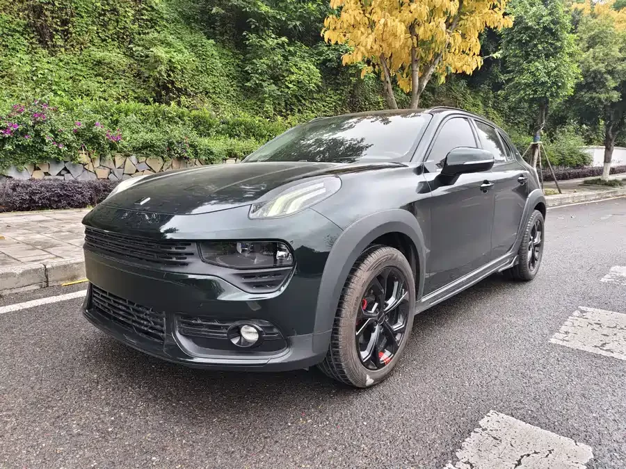 Lynk & Co 02