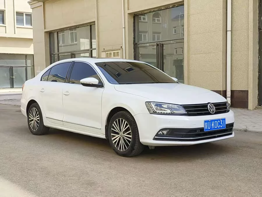 Volkswagen Sagitar