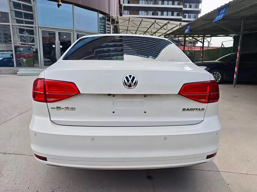 Volkswagen Sagitar