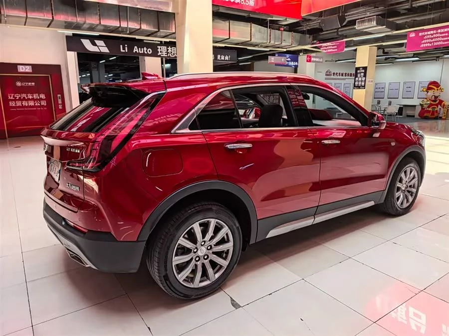 Cadillac XT4