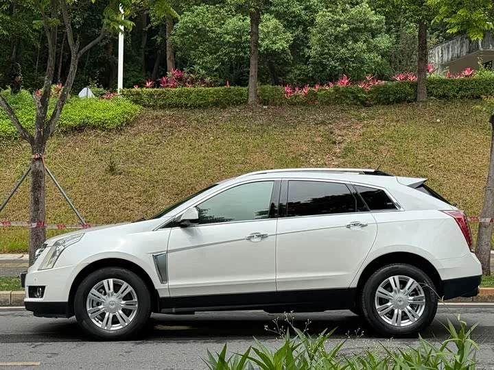 Cadillac SRX