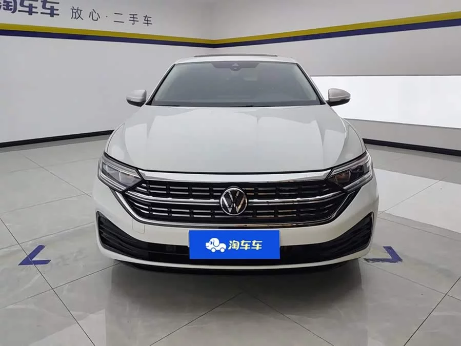 Volkswagen Sagitar