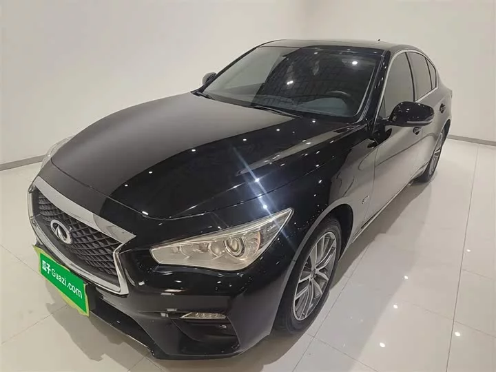 Infiniti Q50L