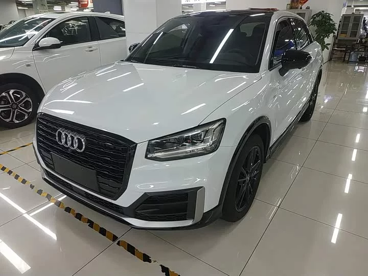 Audi Q2L
