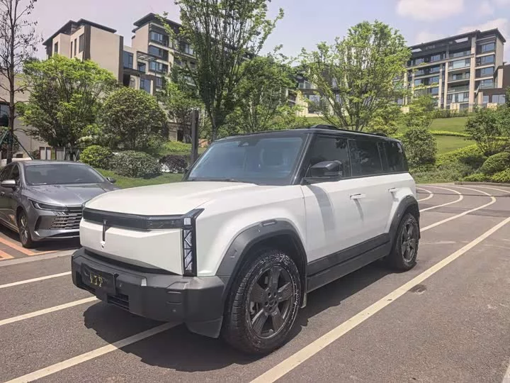 iCAR 03
