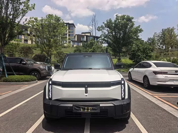 iCAR 03