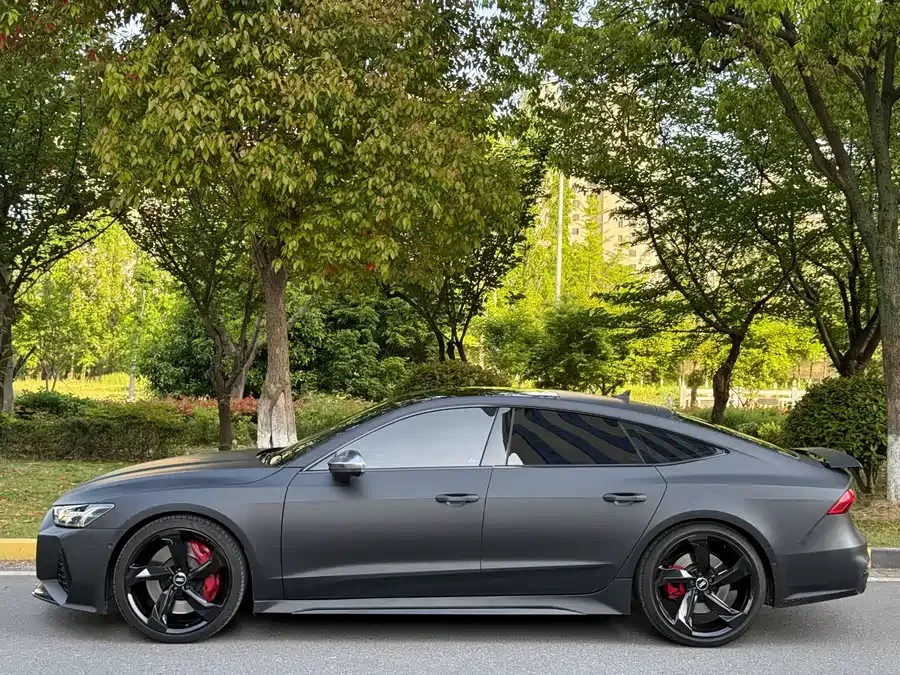 Audi S7