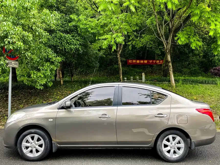 Nissan Sunny