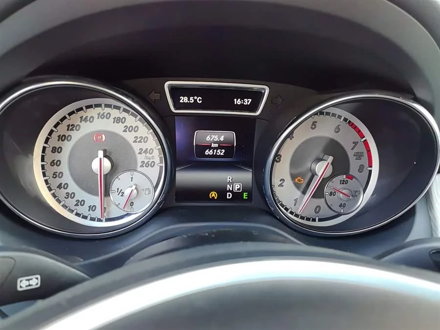 Mercedes Benz GLA