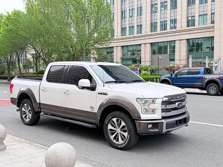 Ford F-150 Raptor