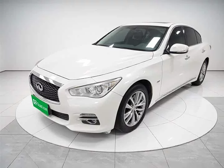 Infiniti Q50L