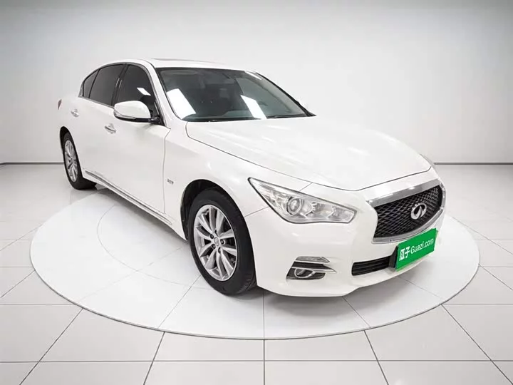 Infiniti Q50L