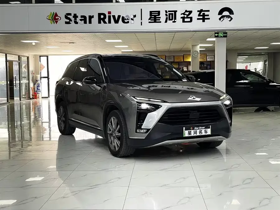 NIO ES8