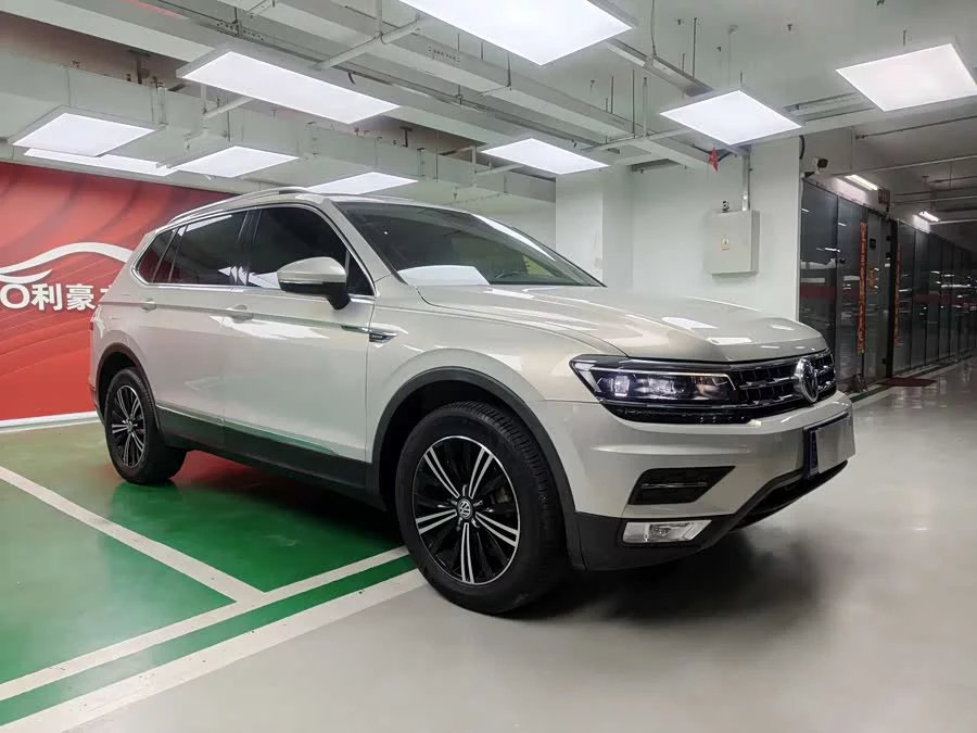 Volkswagen Tiguan L