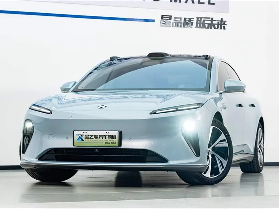 NIO ET5