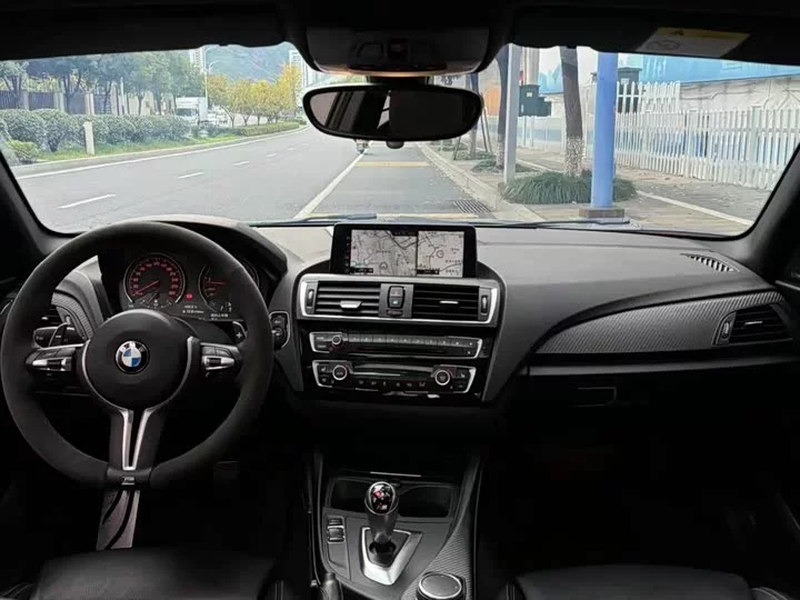 BMW M2