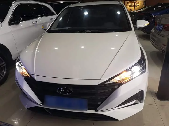 Hyundai Accept