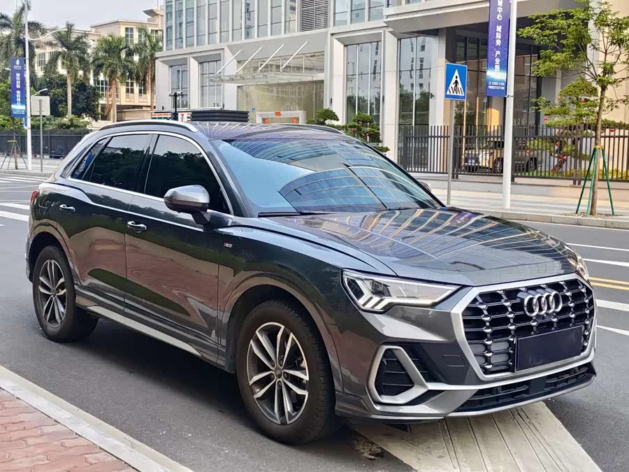 Audi Q3