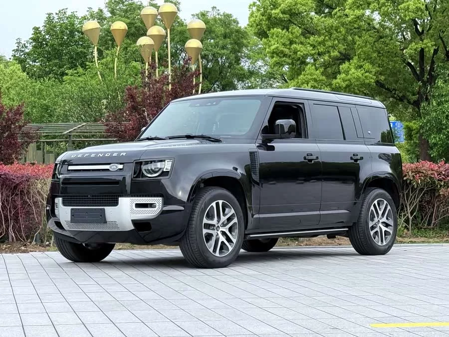 Land Rover guard