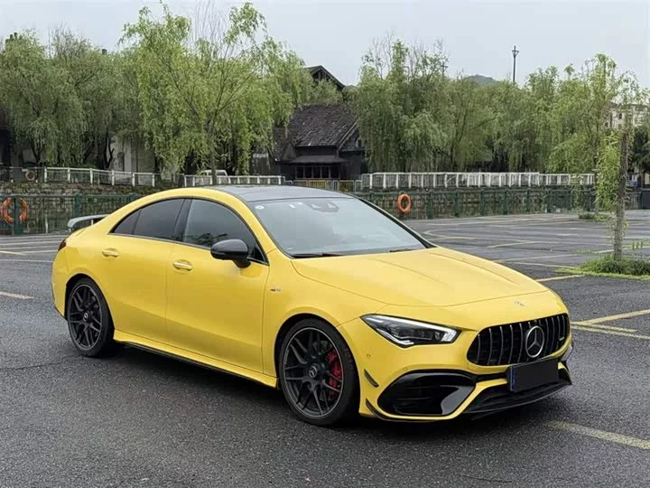 Mercedes-Benz CLA AMG