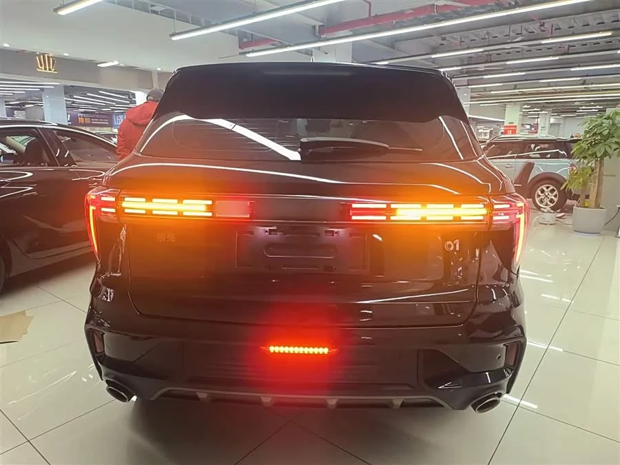 Lynk & Co 01