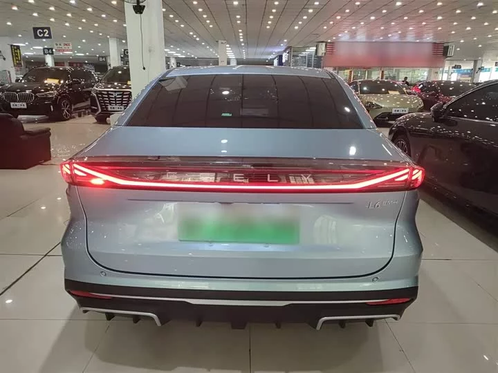 Geely Galaxy L6
