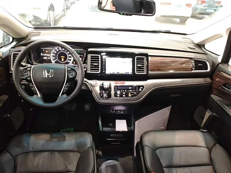 Honda Elysion