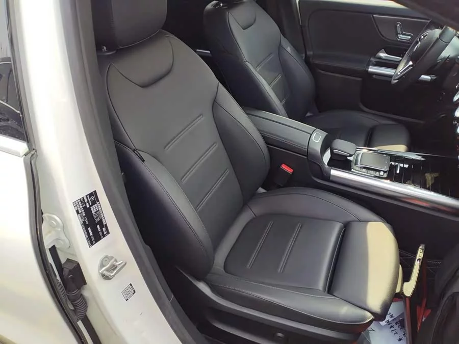 Mercedes Benz GLA