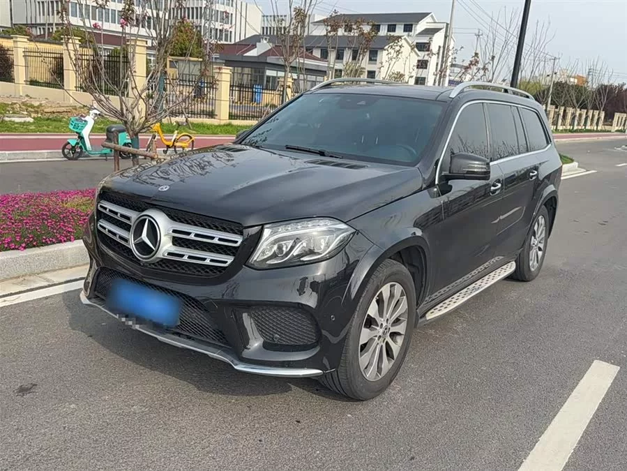 Mercedes Benz GLS
