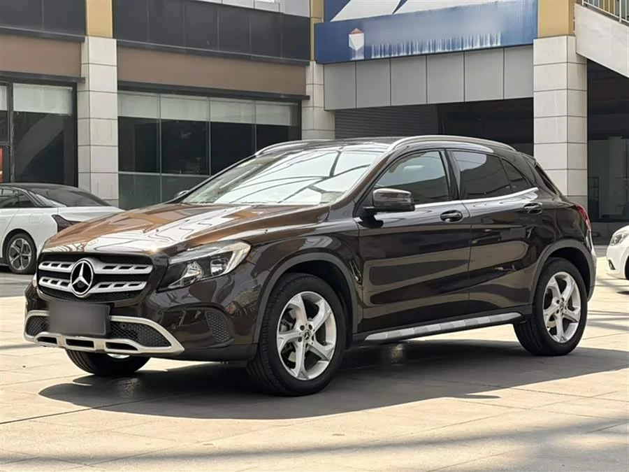 Mercedes Benz GLA