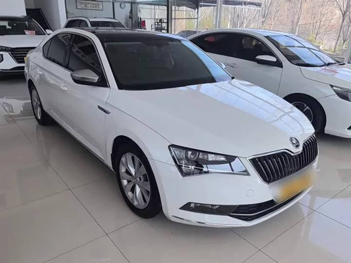 Skoda SuperB