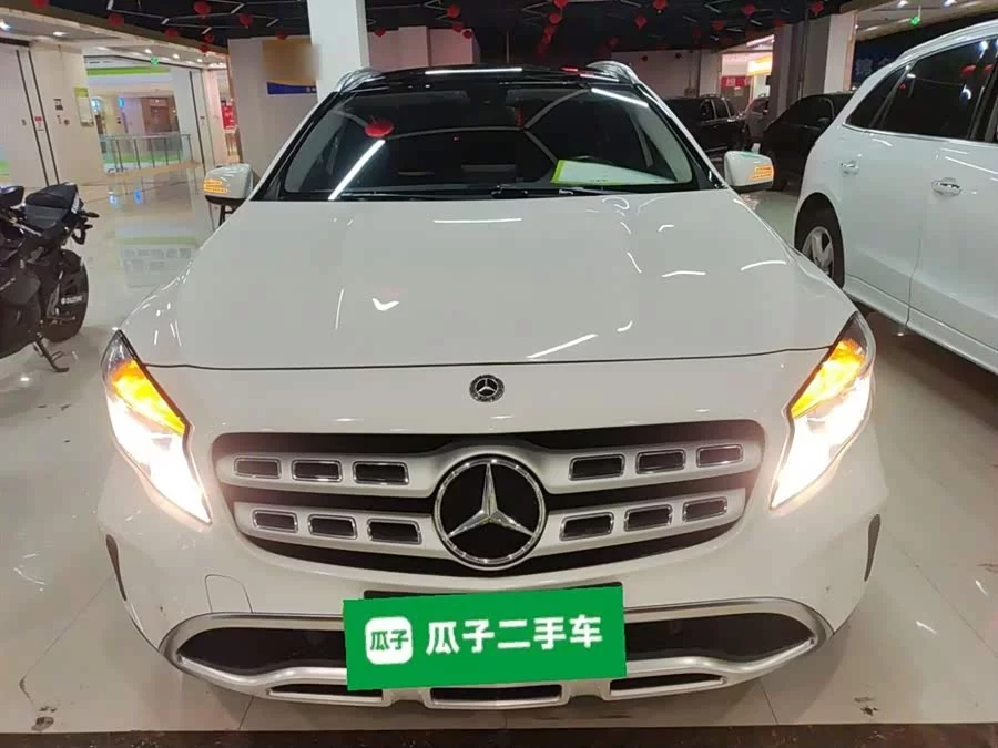 Mercedes Benz GLA