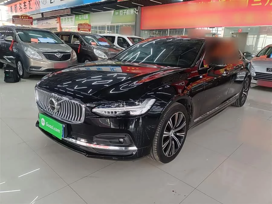 Volvo S90