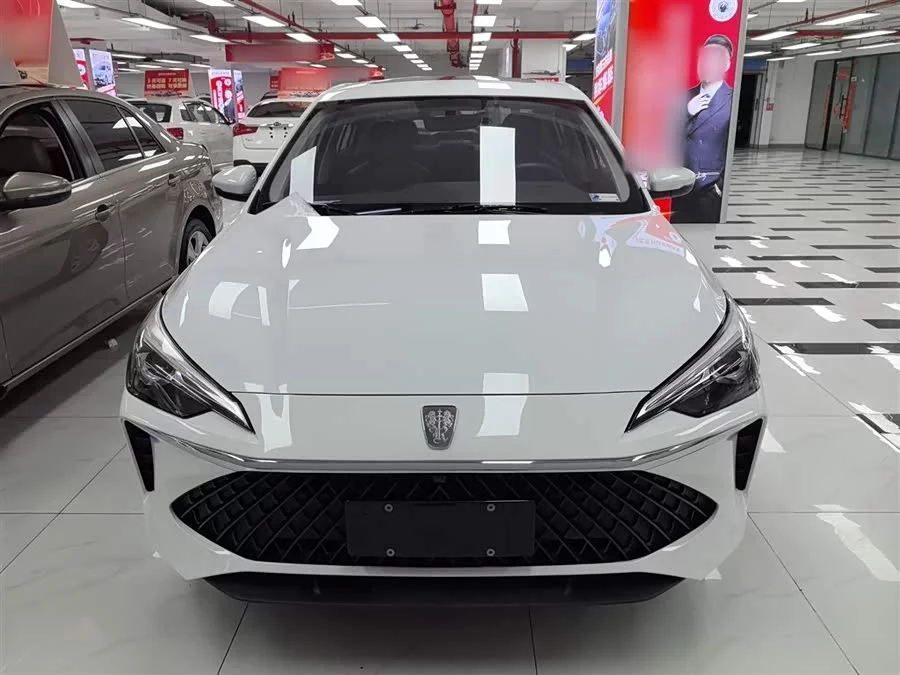 Roewe i5