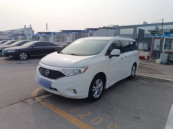Nissan nobleman